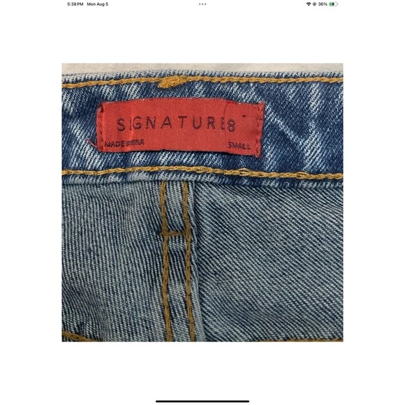 Signature 8 Women’s Distressed Straight Leg Raw Hem Blue Jeans Size S - Picture 10 of 10